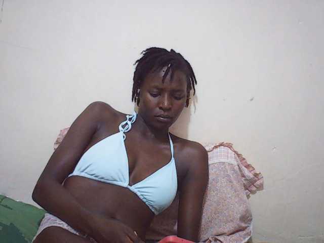 Angellily1 live cam on BongaCams
