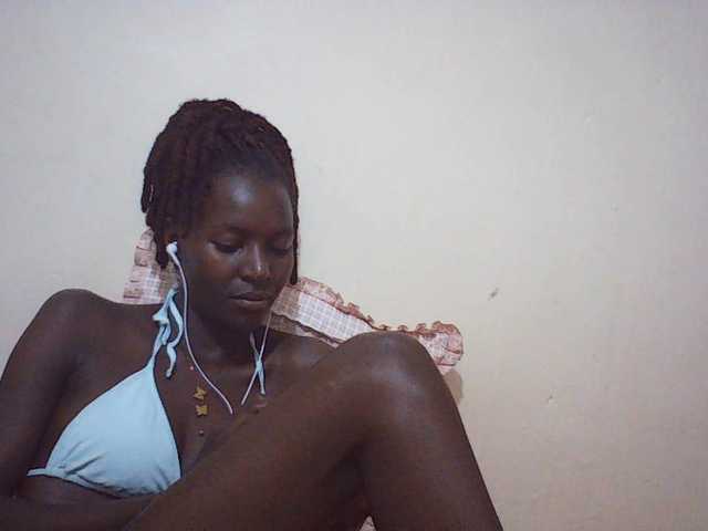 Angellily1 live cam on BongaCams