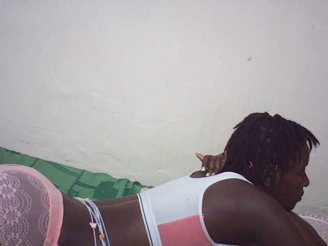 Angellily1 live cam on BongaCams