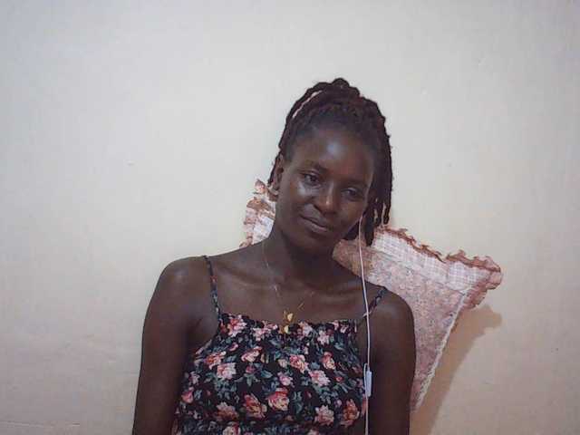 Angellily1 live cam on BongaCams