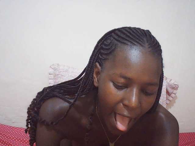 Angellily1 live cam on BongaCams