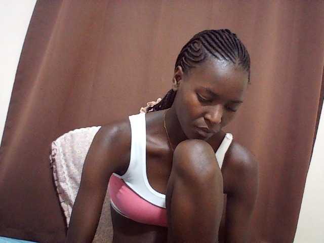 Angellily1 live cam on BongaCams