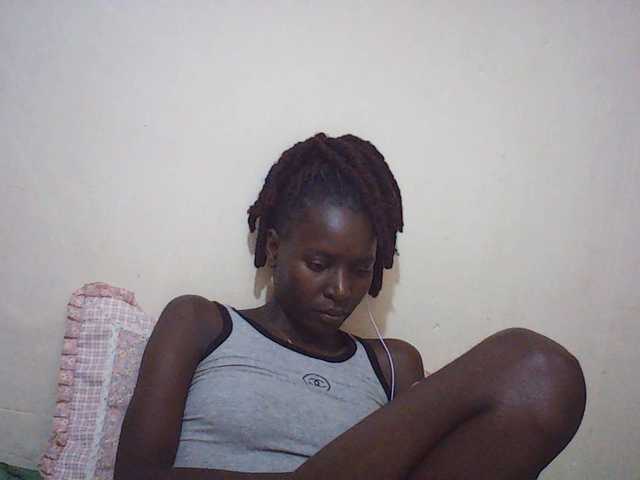 Angellily1 live cam on BongaCams