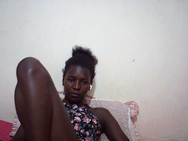 Angellily1 live cam on BongaCams