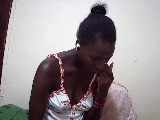 Angellily1 live cam on BongaCams