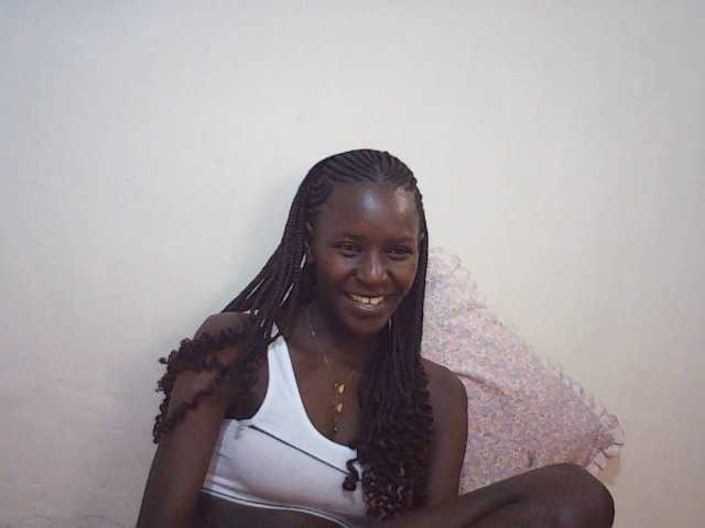 Angellily1 live cam on BongaCams