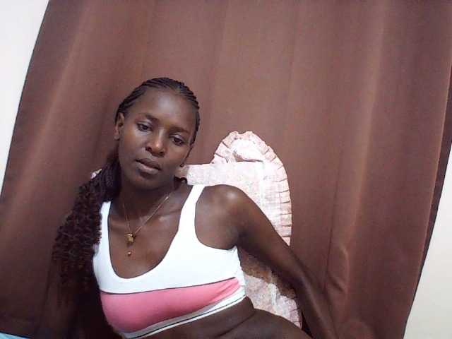 Angellily1 live cam on BongaCams