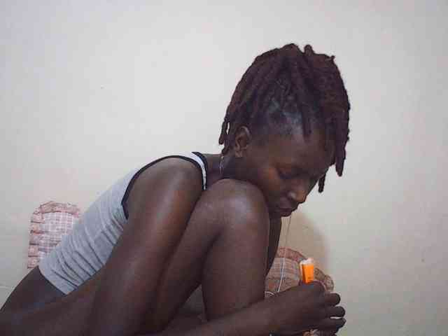 Angellily1 webcam
