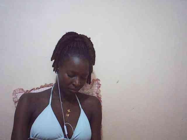 Angellily1 webcam