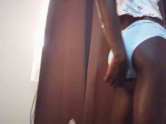 Angellily1 webcam