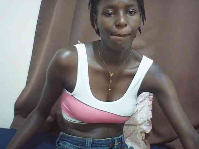 Angellily1 webcam