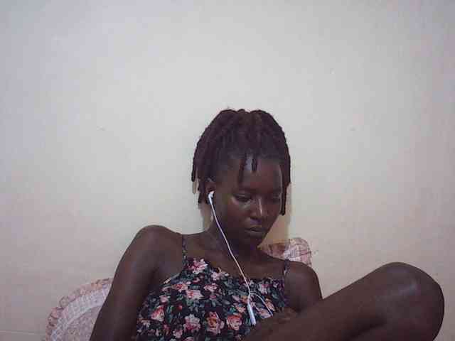 Angellily1 webcam