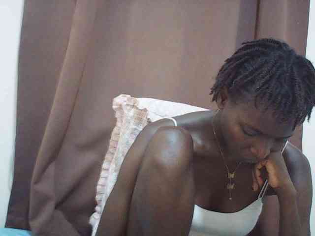 Model: Angellily1