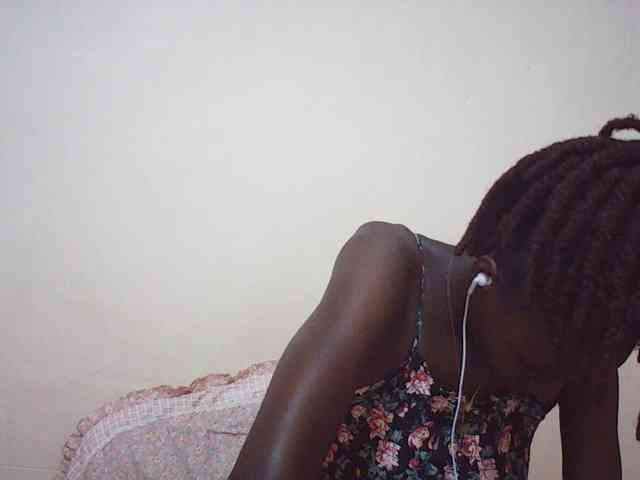 Angellily1 webcam