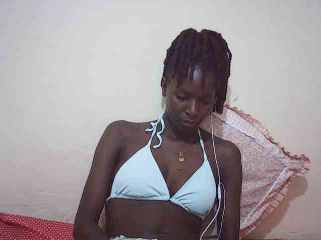 Angellily1 webcam