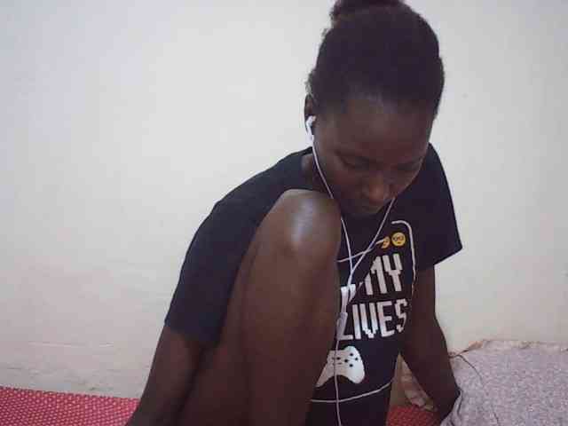 Angellily1 webcam