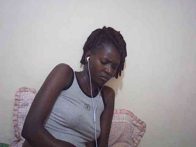 Angellily1 webcam