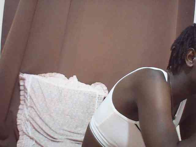 Angellily1 webcam