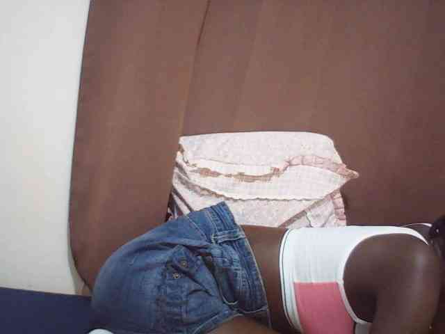 Angellily1 webcam