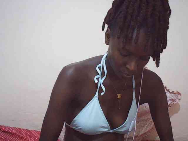 Angellily1 webcam