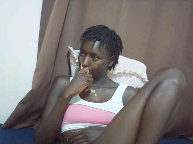 Angellily1 webcam