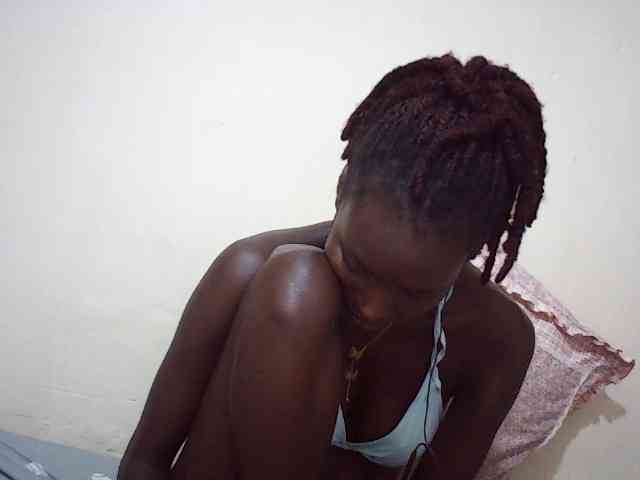 Angellily1 webcam