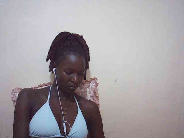 Angellily1 webcam