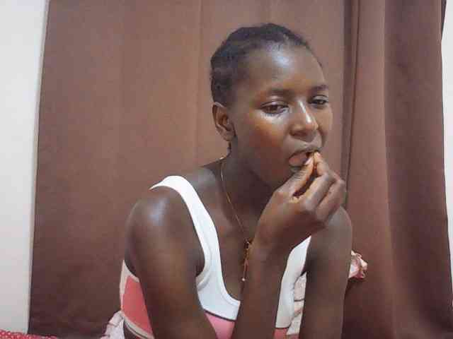 Angellily1 webcam