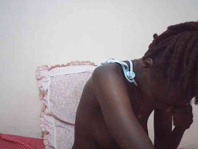 Angellily1 webcam