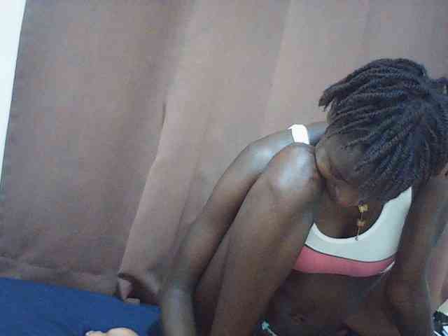 Angellily1 webcam