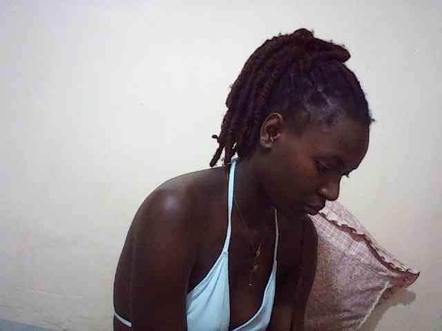 Angellily1 webcam