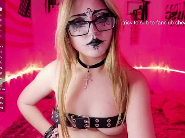 RosemaryTrundle live cam on BongaCams