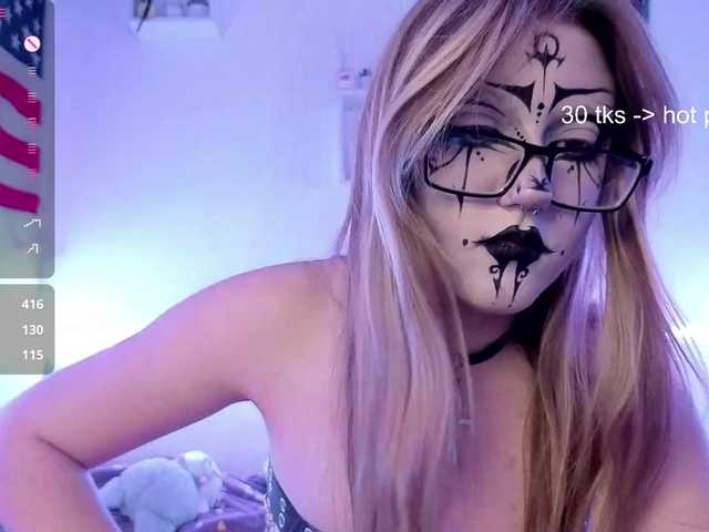 RosemaryTrundle live cam on BongaCams