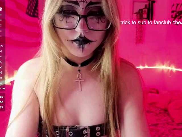 RosemaryTrundle live cam on BongaCams