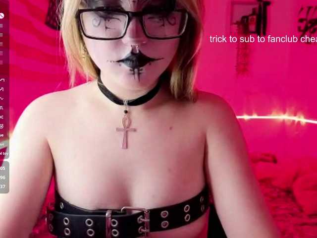 RosemaryTrundle live cam on BongaCams