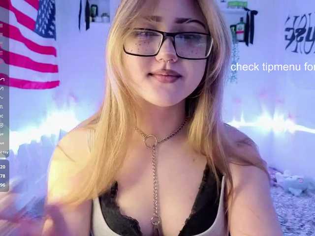 RosemaryTrundle live cam on BongaCams