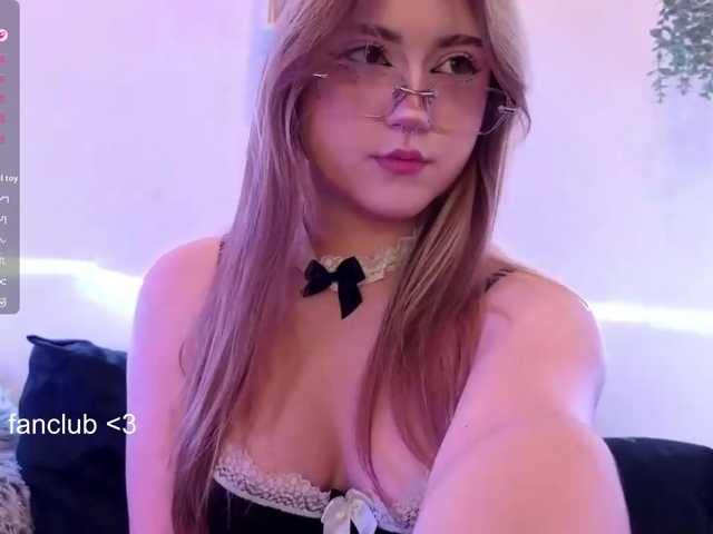 RosemaryTrundle live cam on BongaCams