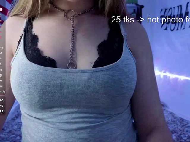 RosemaryTrundle live cam on BongaCams