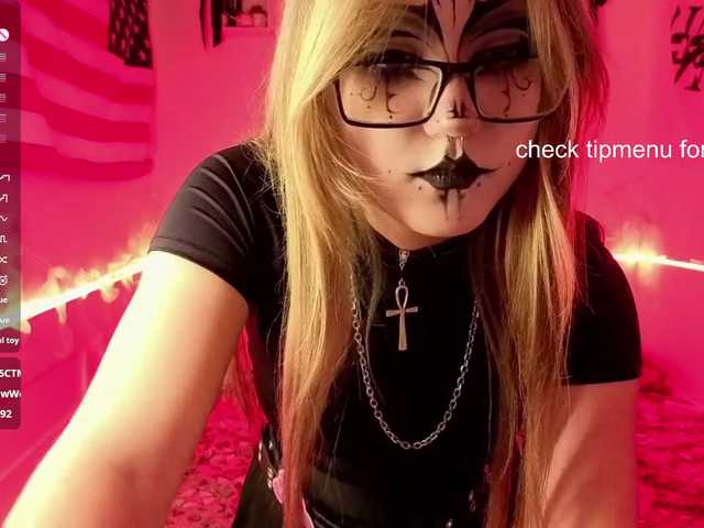 RosemaryTrundle live cam on BongaCams