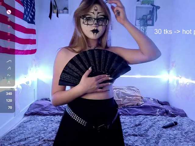 RosemaryTrundle live cam on BongaCams