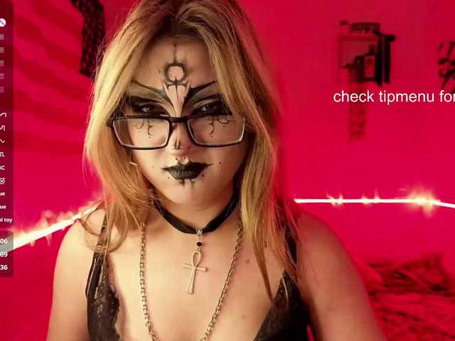 RosemaryTrundle live cam on BongaCams
