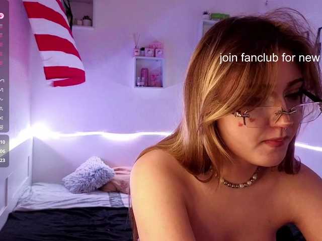 RosemaryTrundle live cam on BongaCams