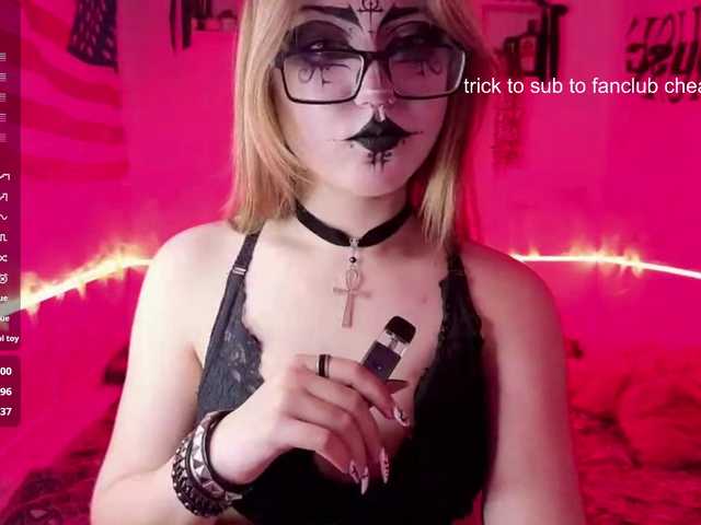 RosemaryTrundle live cam on BongaCams