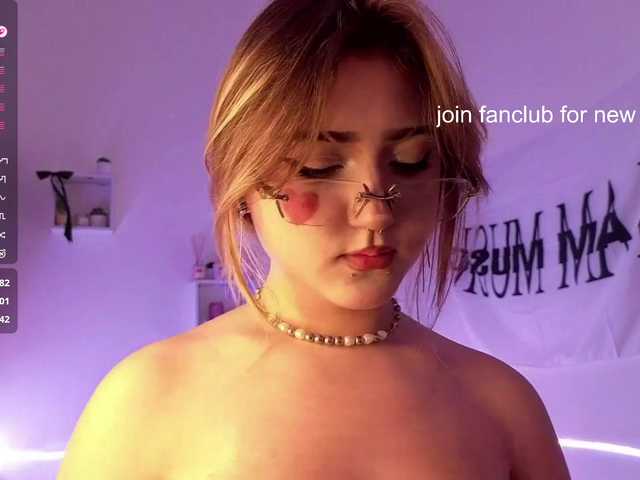 RosemaryTrundle live cam on BongaCams