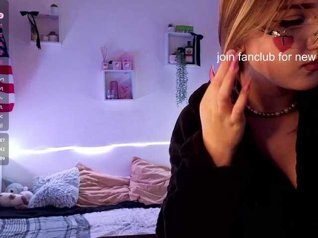 RosemaryTrundle live cam on BongaCams
