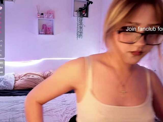 RosemaryTrundle live cam on BongaCams