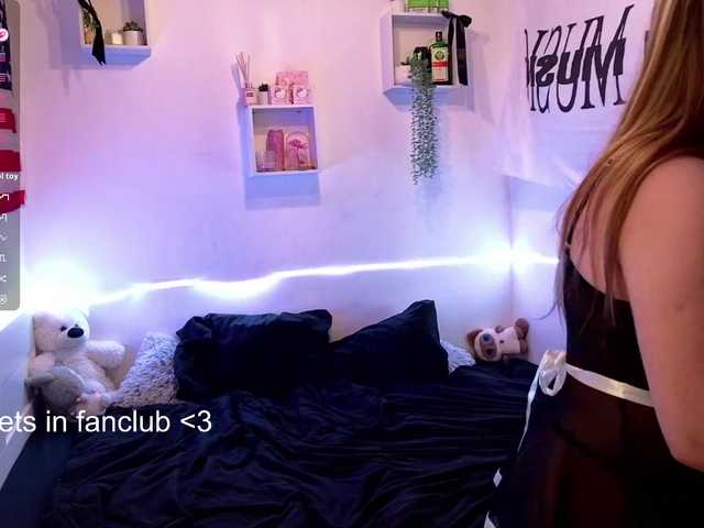 RosemaryTrundle live cam on BongaCams