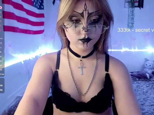 RosemaryTrundle live cam on BongaCams