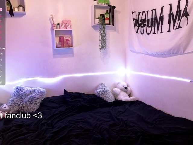 RosemaryTrundle live cam on BongaCams