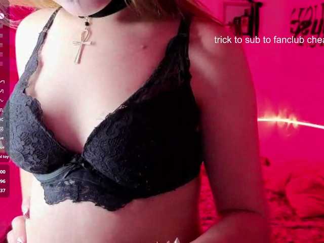 RosemaryTrundle live cam on BongaCams